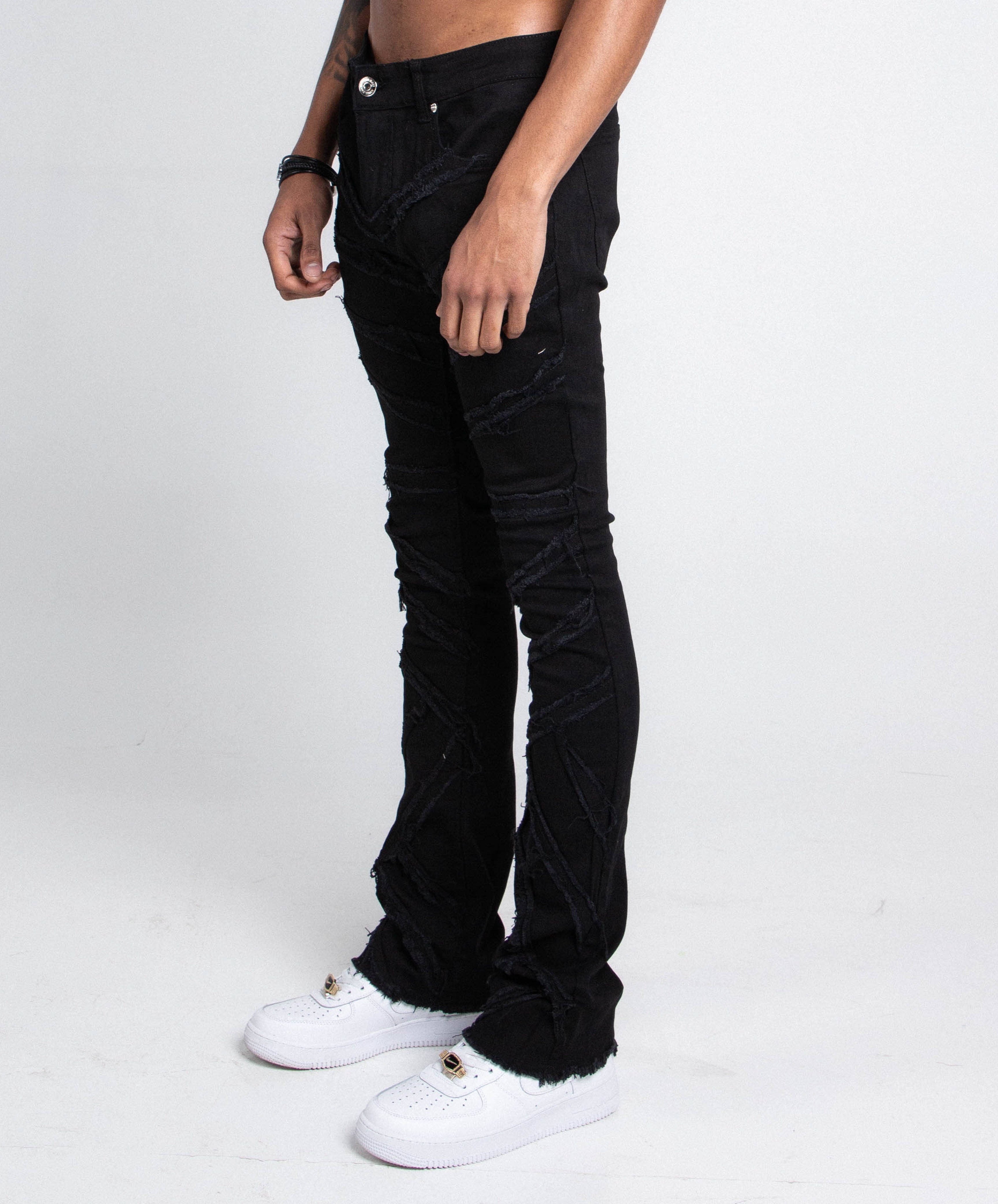 AJS410 SHREDDED STACKED JEANS BLACK