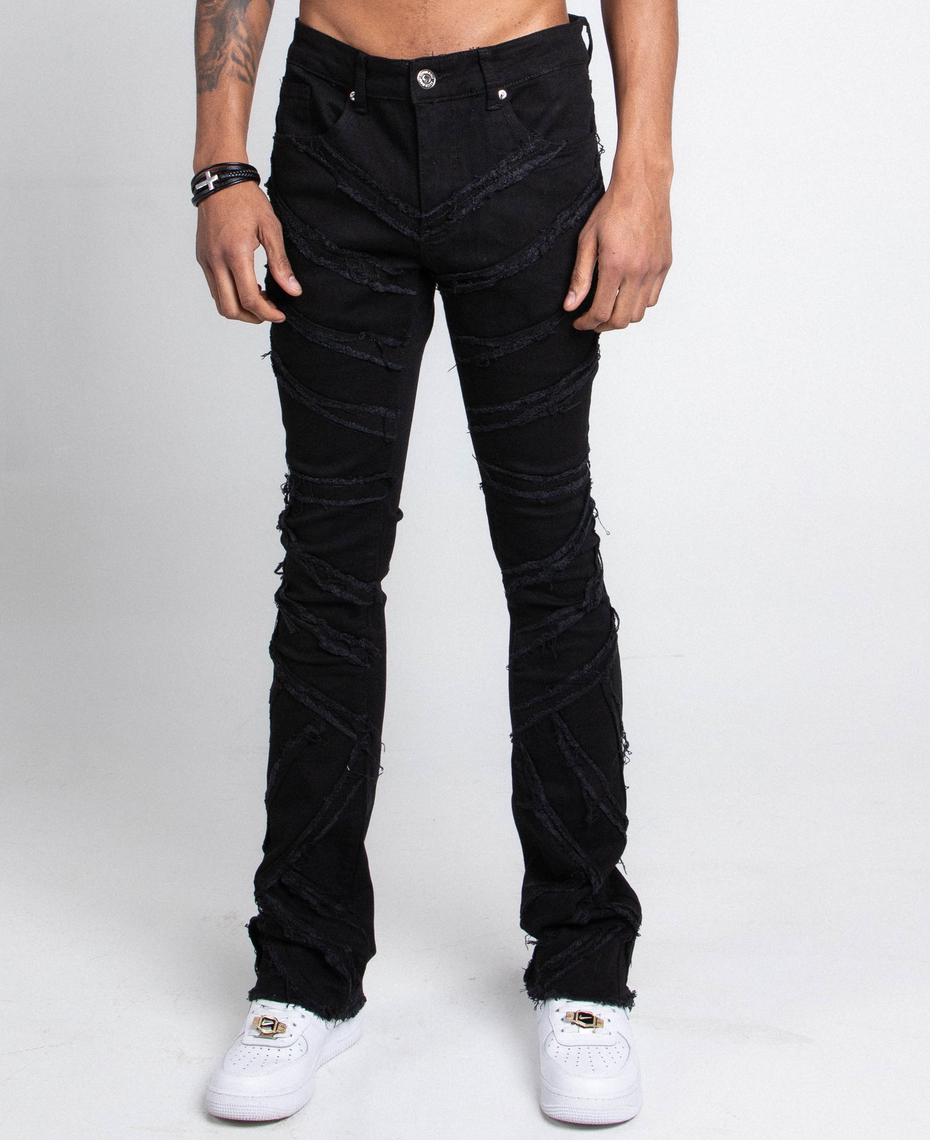 AJS410 SHREDDED STACKED JEANS BLACK